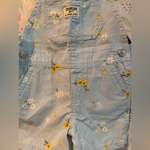 OshKosh B’gosh Girls’ 3T Floral Shortalls 🌸☀️ (NWT) - Picture 3 of 5